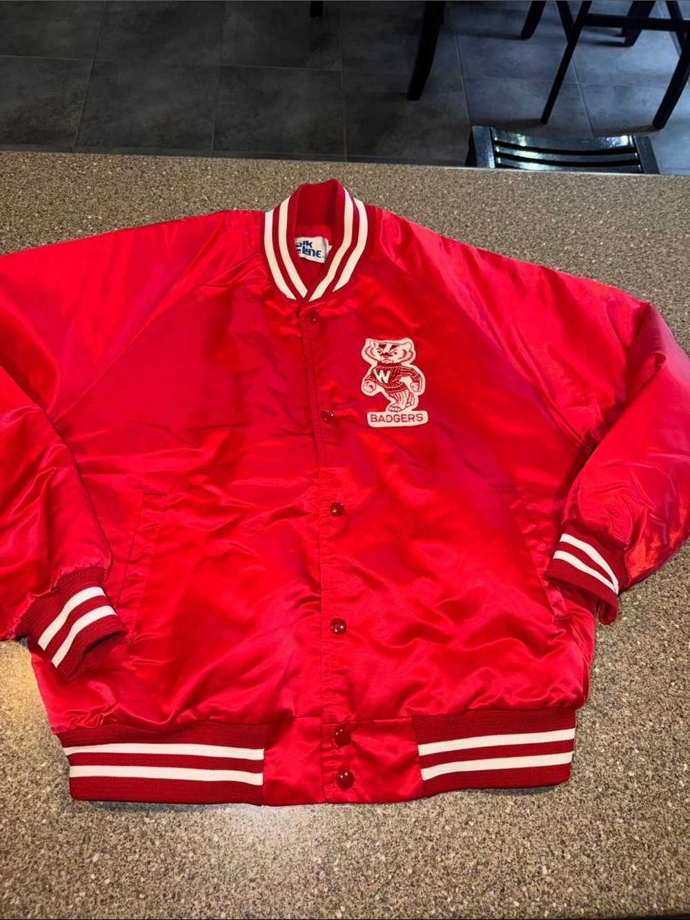 Wisconsin Badgers Vintage Satin Jacket - Chalk Line